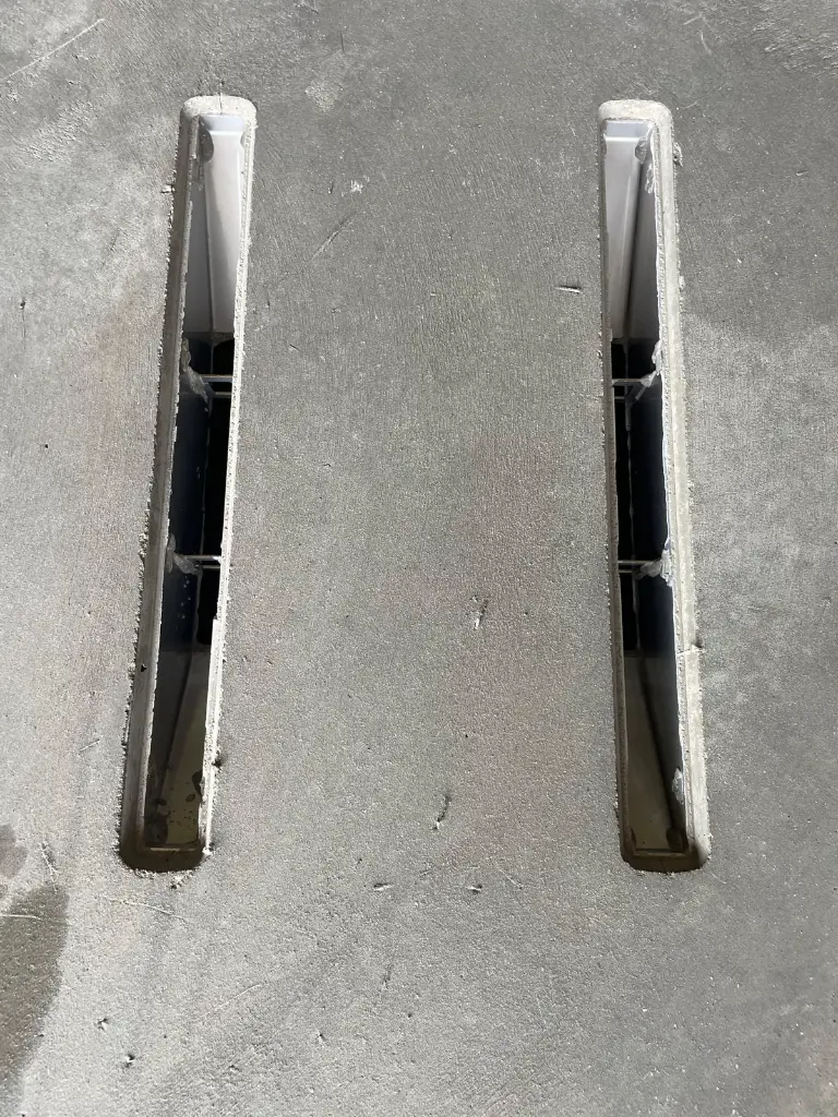 top view post pour.webp